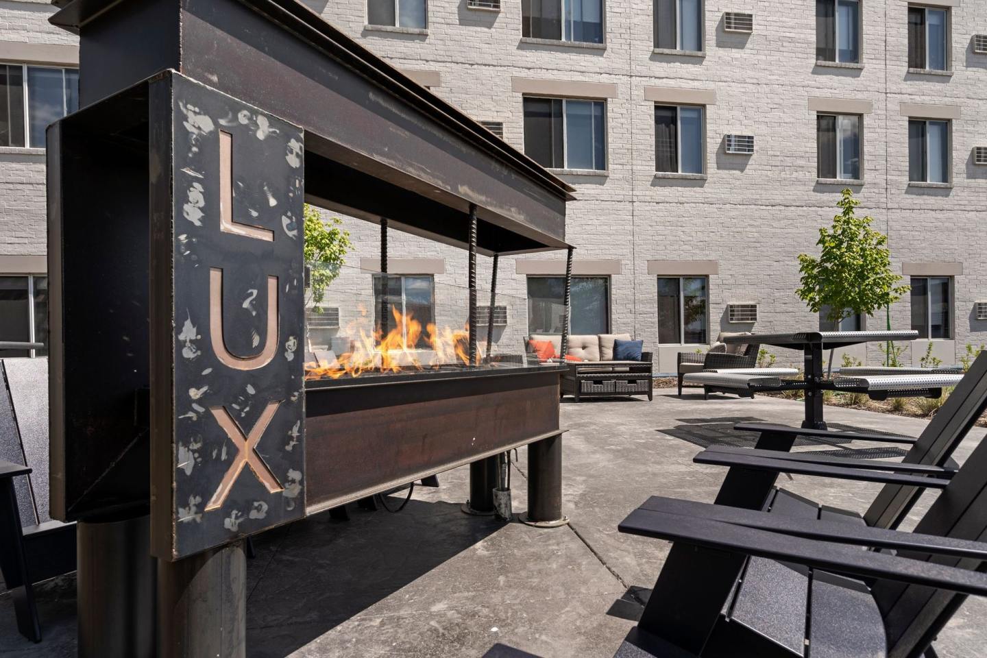 Lux Image 9
