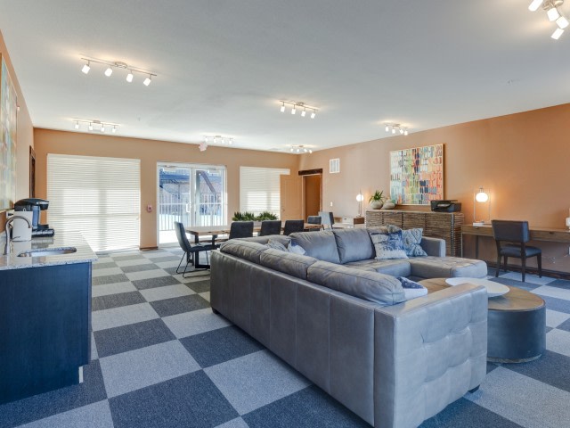Backwater Cove Apartments Image 4