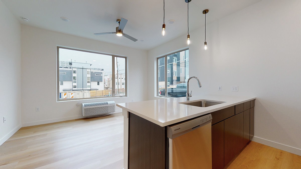 Proto Apartments Image 10