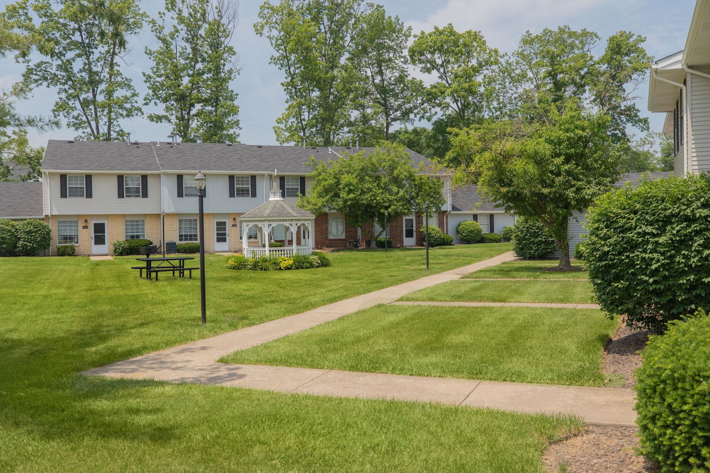 Westchester Townhomes Image 11