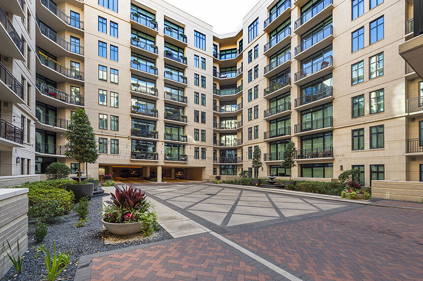 NOVEL River Oaks by Crescent Communities Image 36