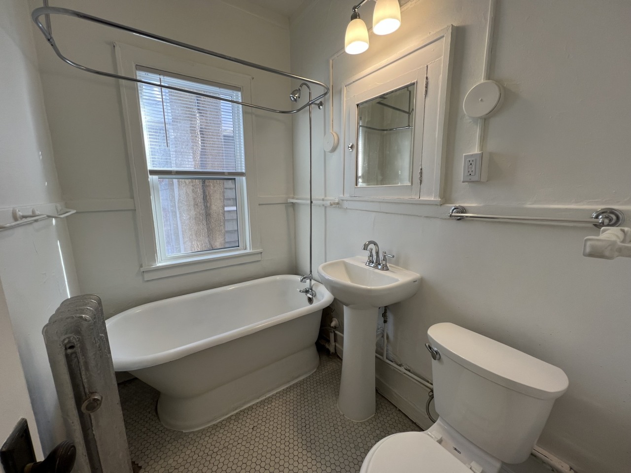 Oakview Apartments Image 8