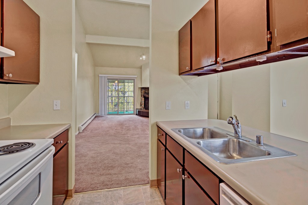 Ptarmigan Meadows Apartment Homes Image 1