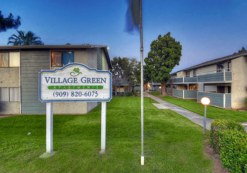 Village Green Apartments Image 14