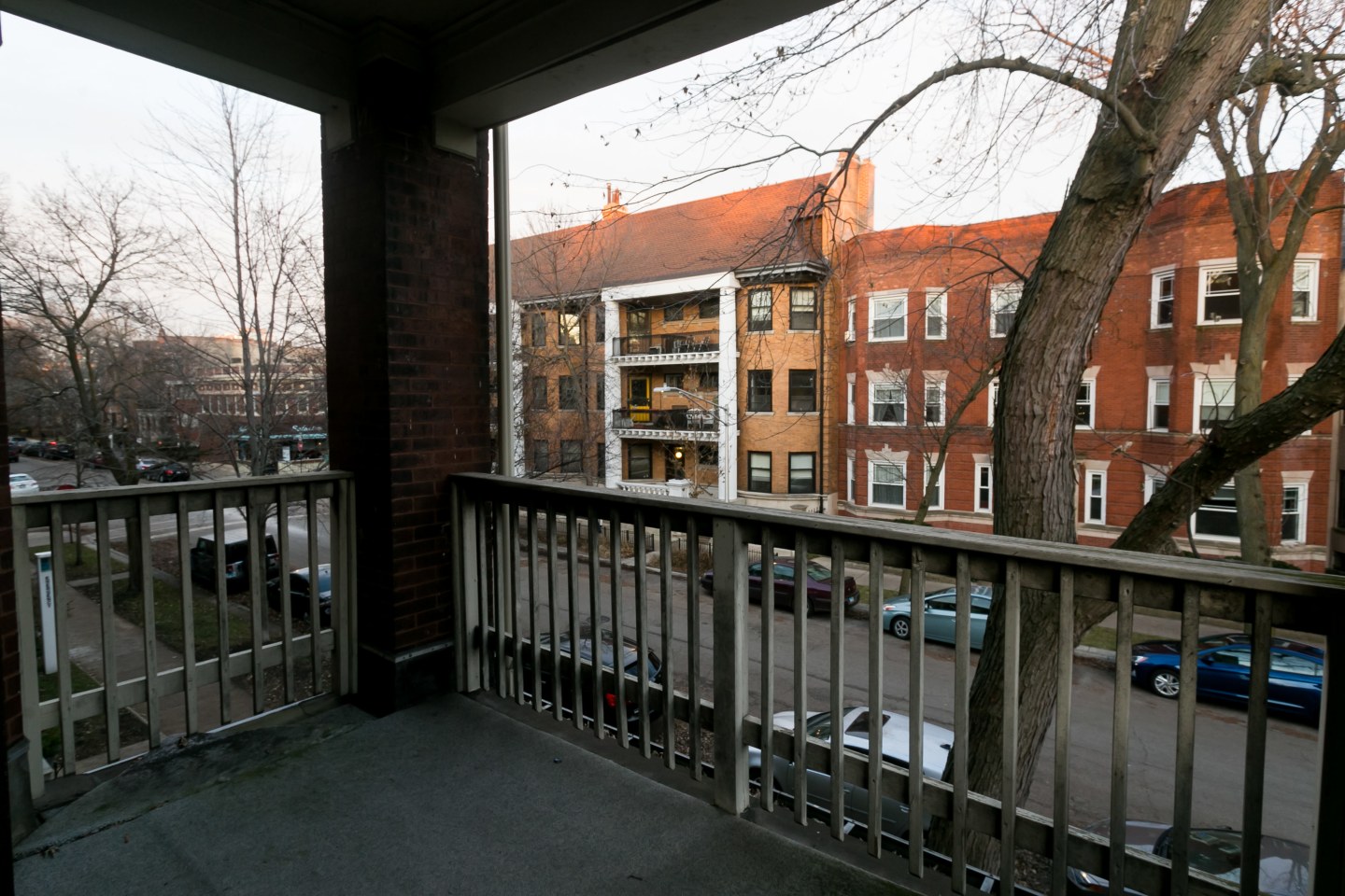 5706-10 S. Blackstone Ave Image 47