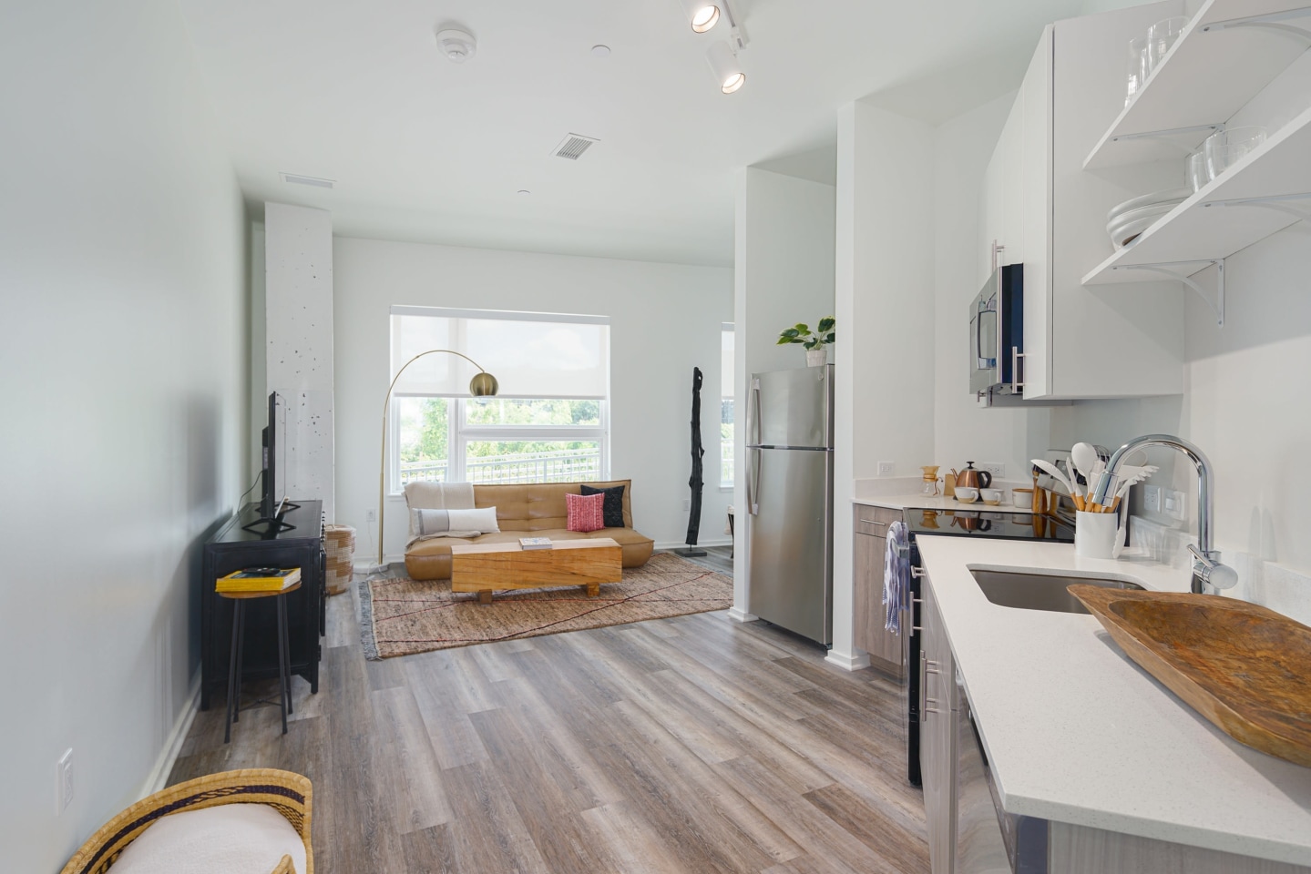 River House Apartments Image 3