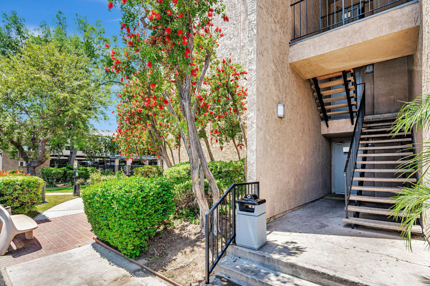 Independence Park Apartments Image 8
