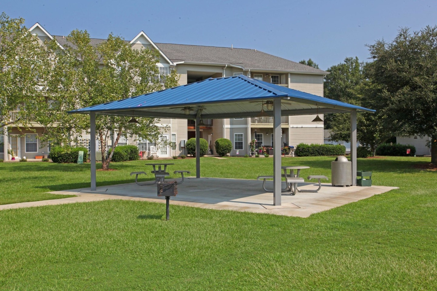 Fox Run Luxury Apartments Image 13