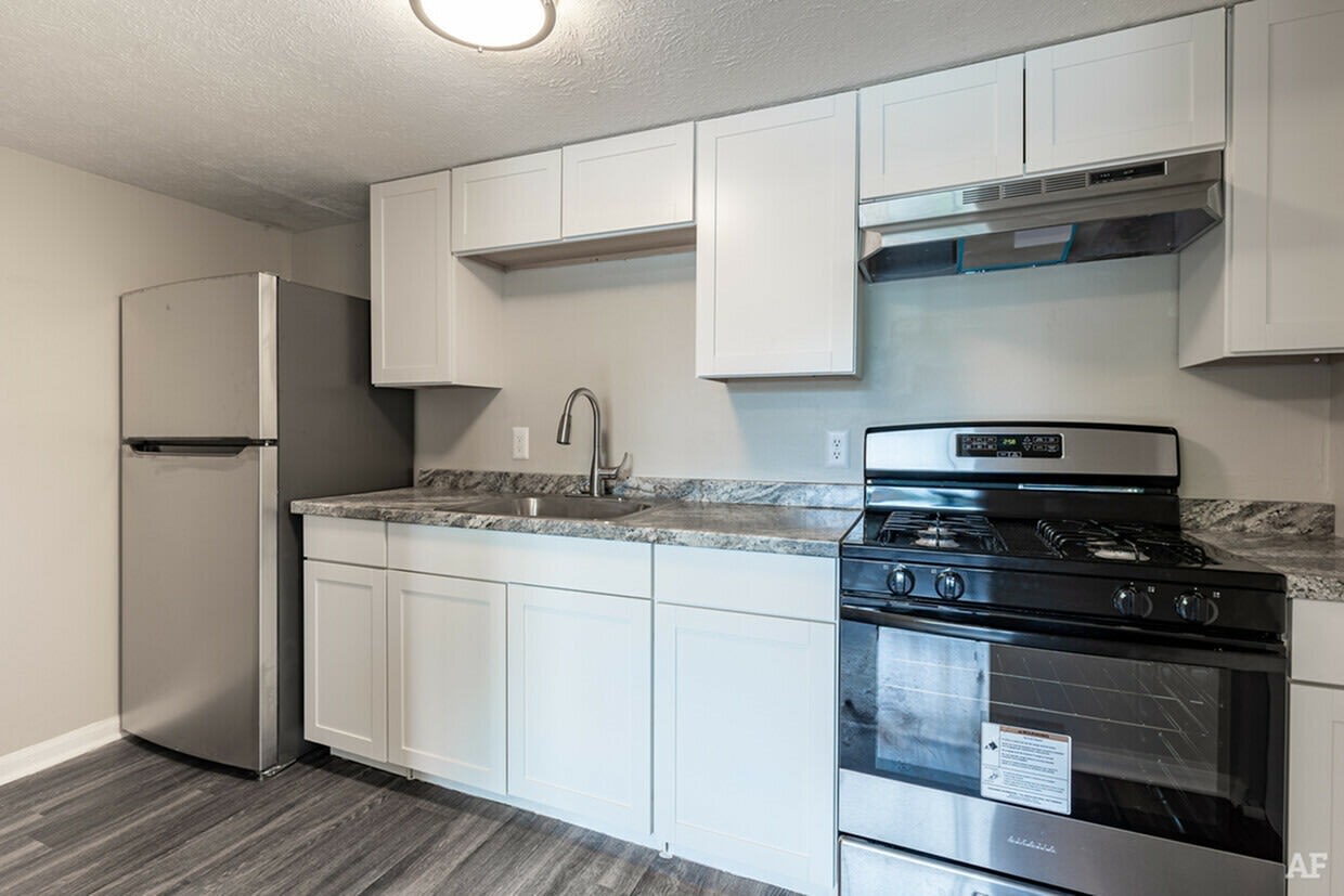 Lexington Springs Apartments Image 3