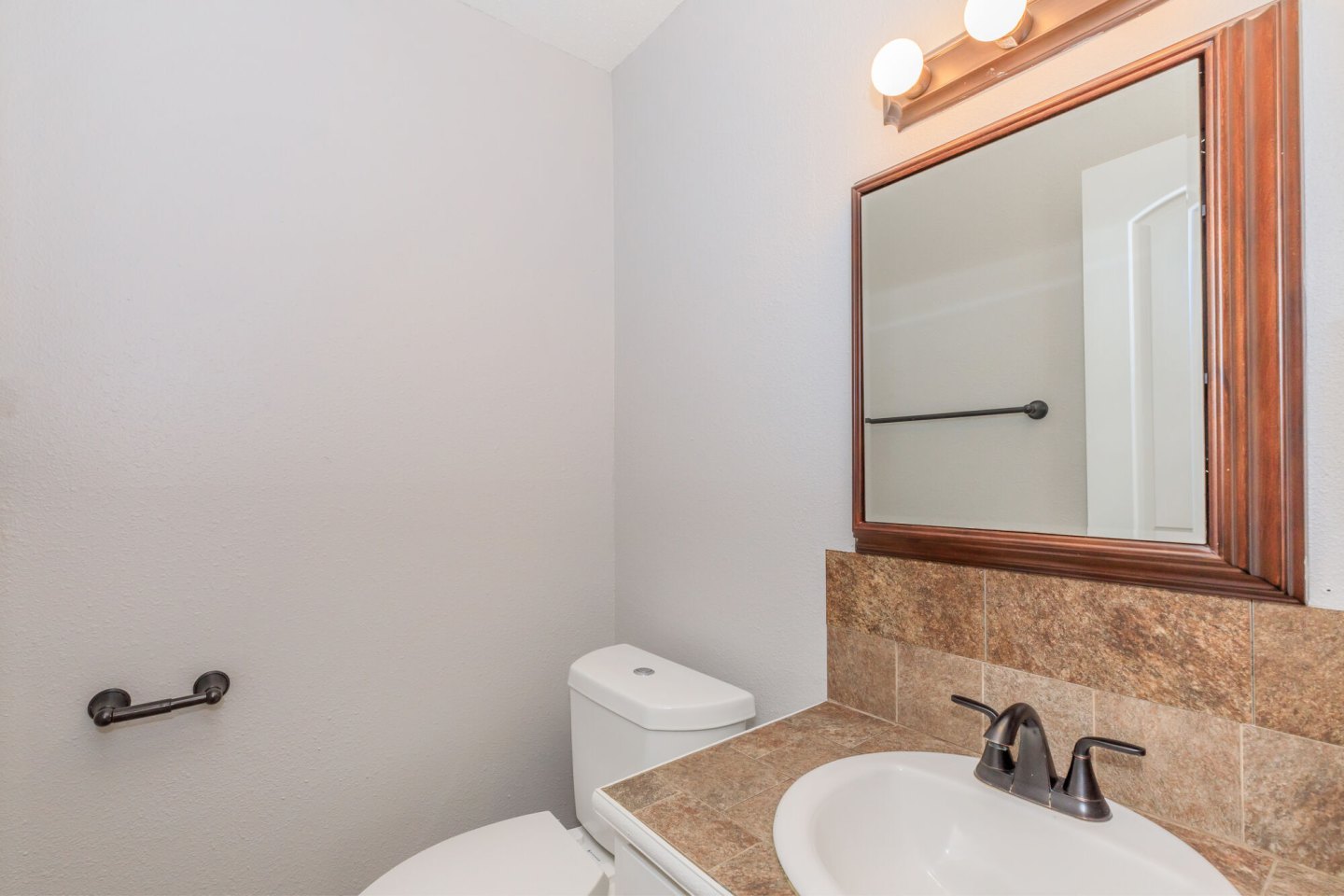 Alameda Apartments Image 18