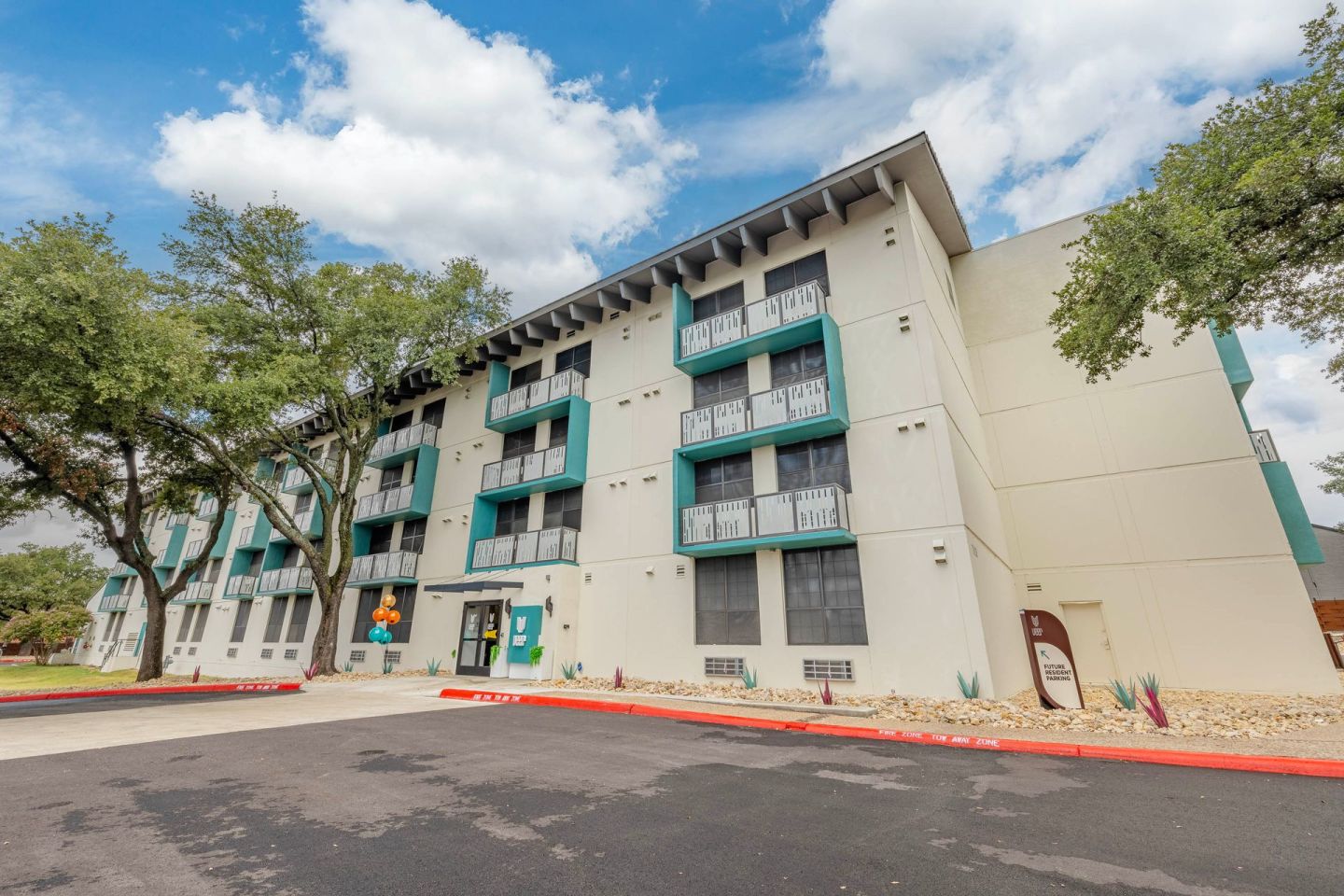 VEER Apartments Image 2