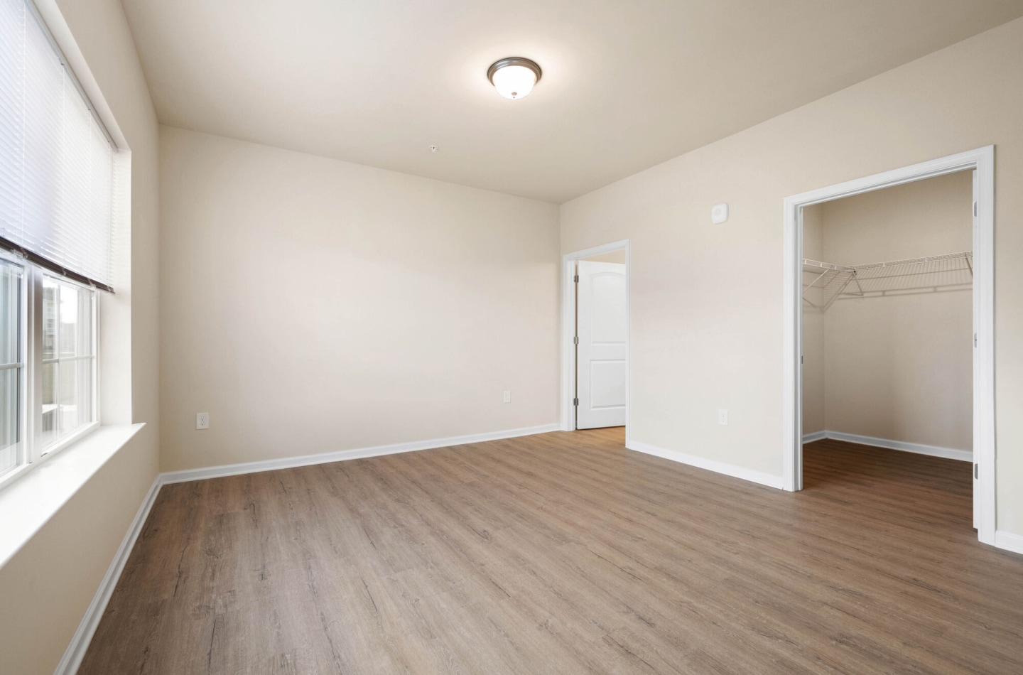 Ocean Aisle Luxury Apartment Homes Image 37