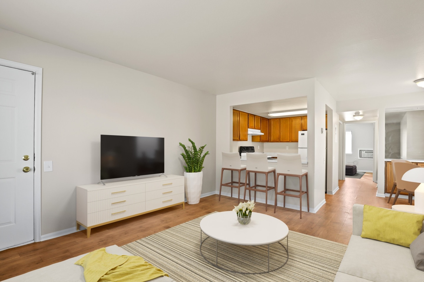 2101 Franklin Image 1