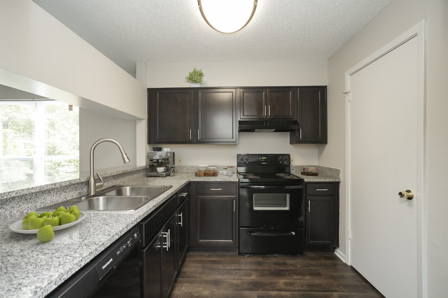 The View at Shelby Farms Apartments Image 3
