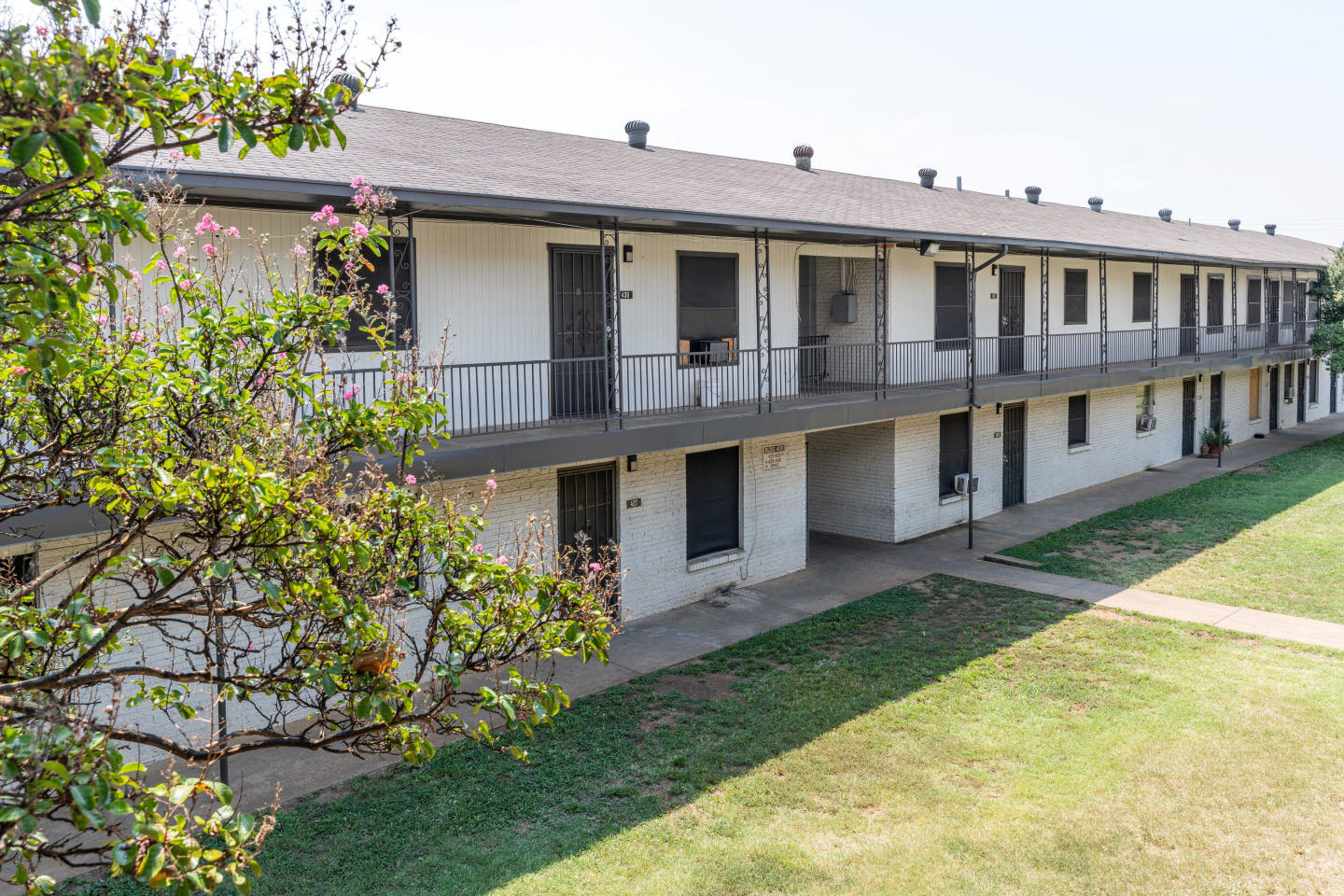 Southgate Manor Apartments Image 6