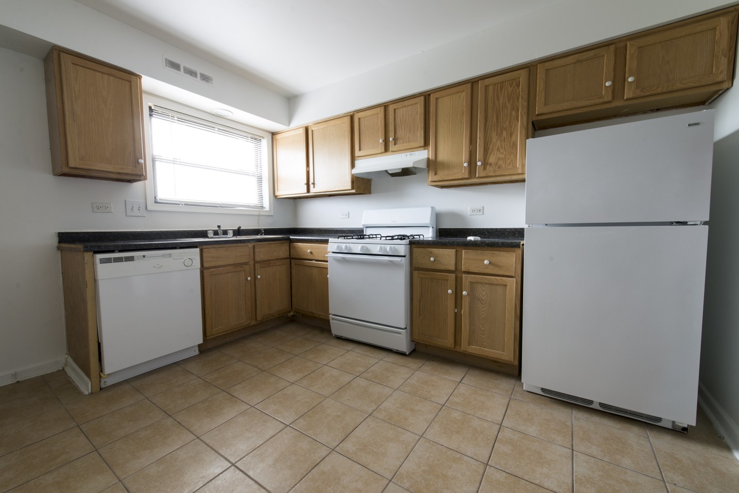 21746 S Jeffrey Image 1