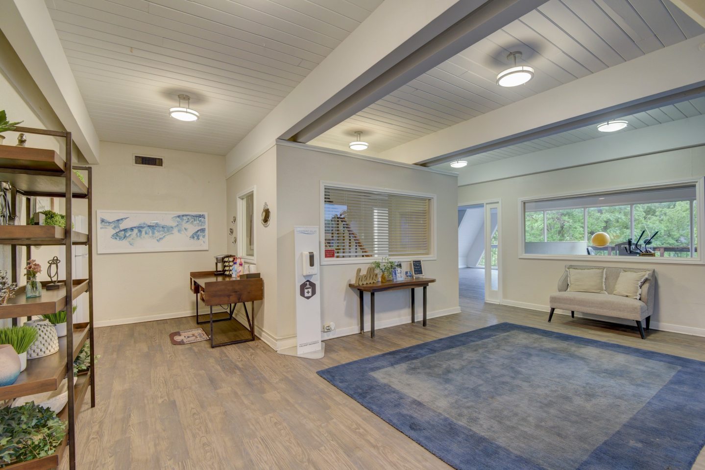 Lakefront Villas Image 10