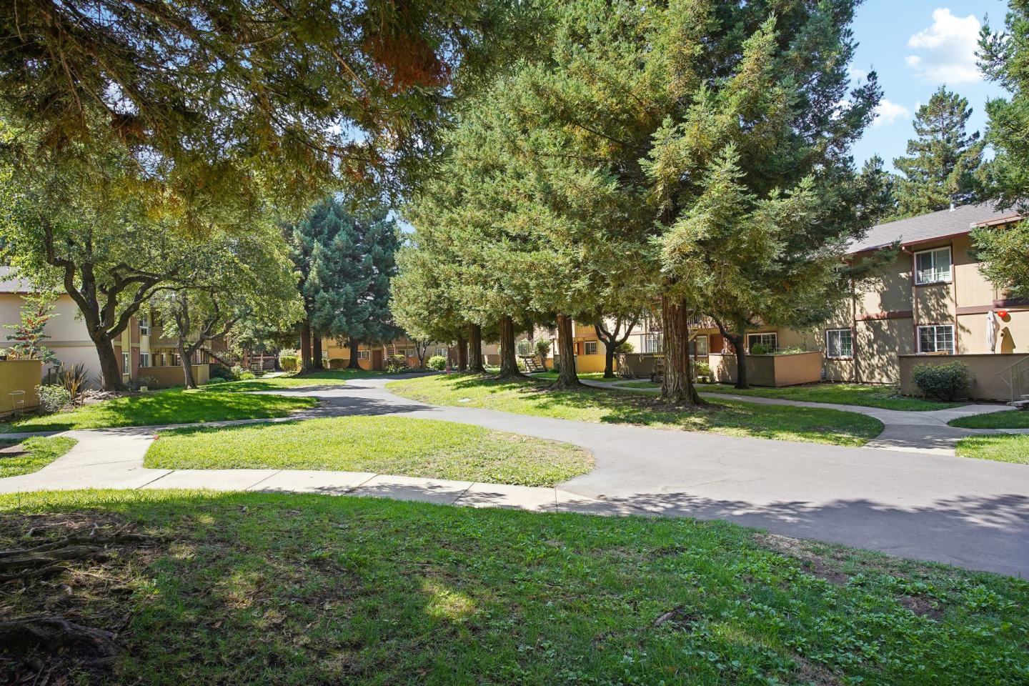 Lincoln Glen Image 17