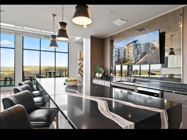 The Vue at Westchester Image 3