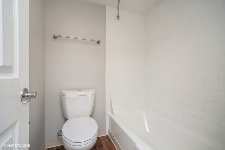 878 S Dexter Image 25