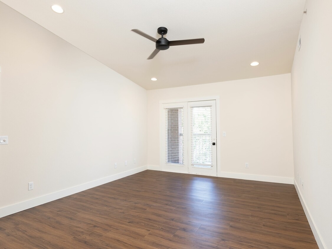 Highland Park Image 17