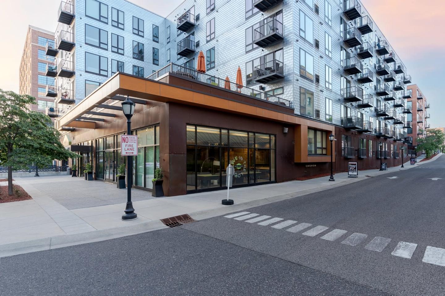Dock Street Flats Image 10