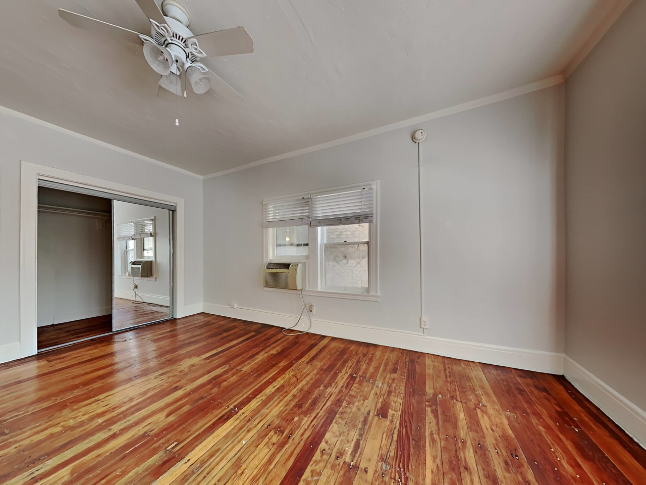 6434 Yucca Street Image 8