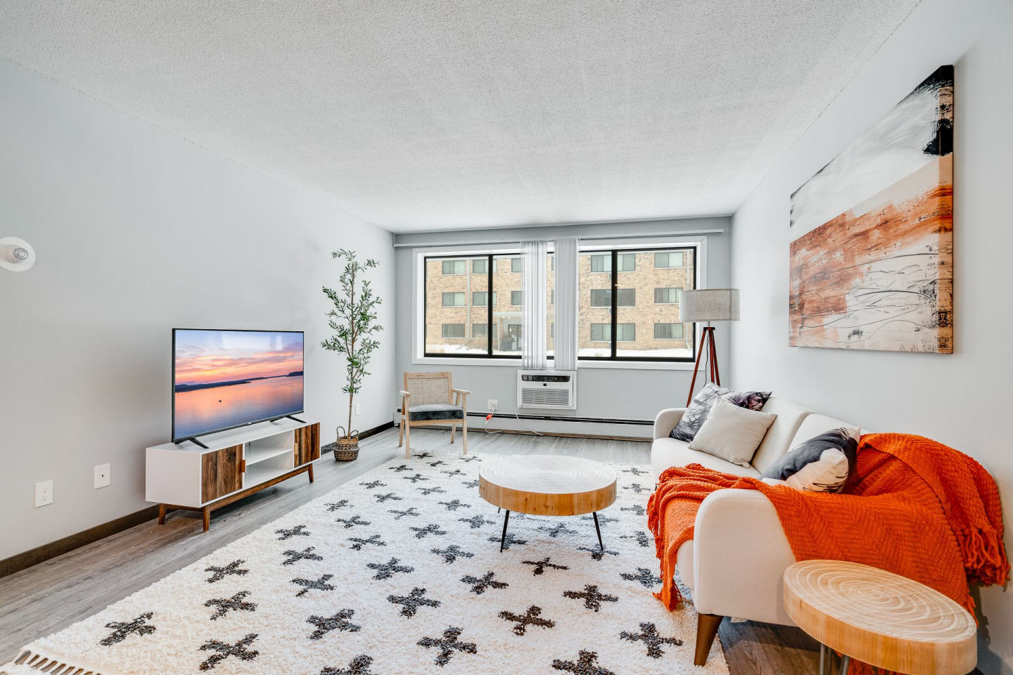 Aquila Park & Royal Park Apartments Image 3
