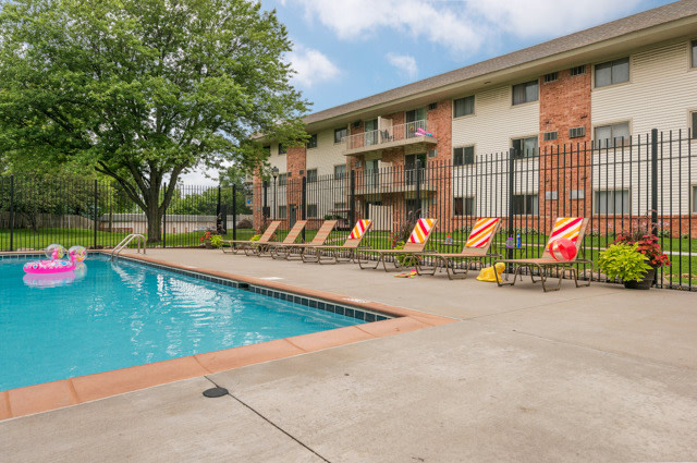 Parkwood Pointe Image 13