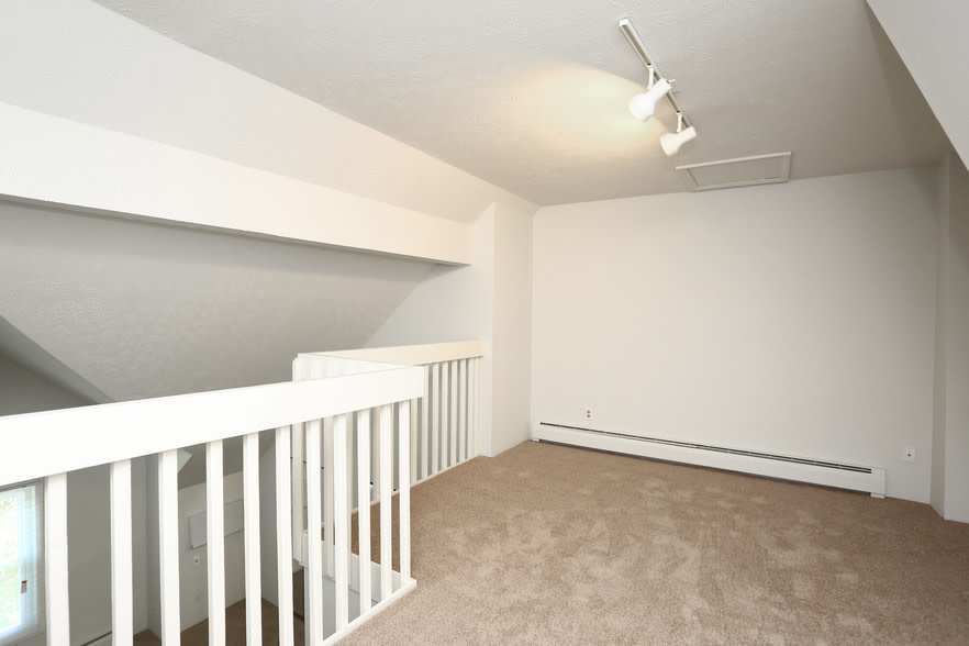 Summitwood Village Image 24
