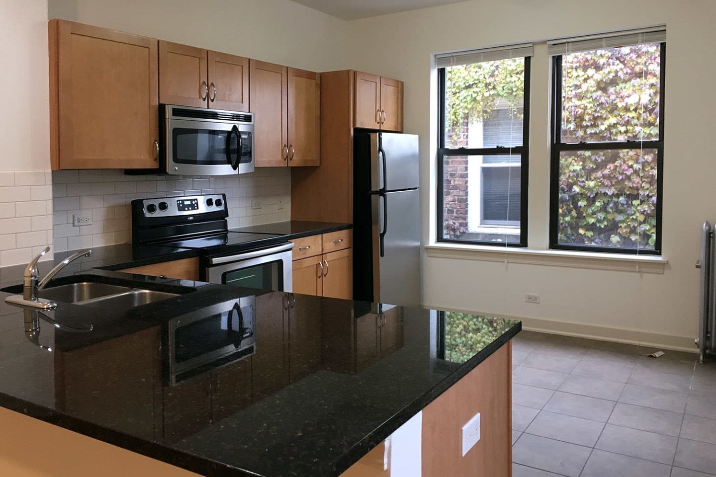 5326-5336 S. Greenwood Avenue Image 19