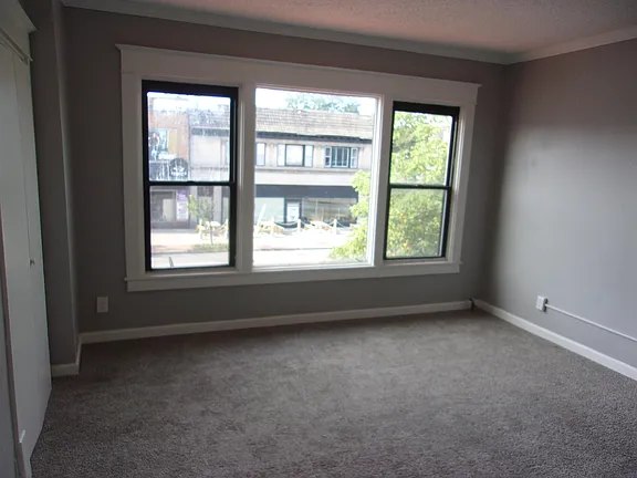 Hertel Avenue Apartments Image 5