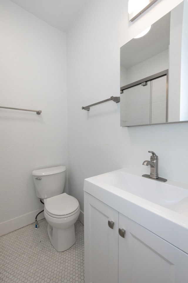 1027 Washington Street Image 6