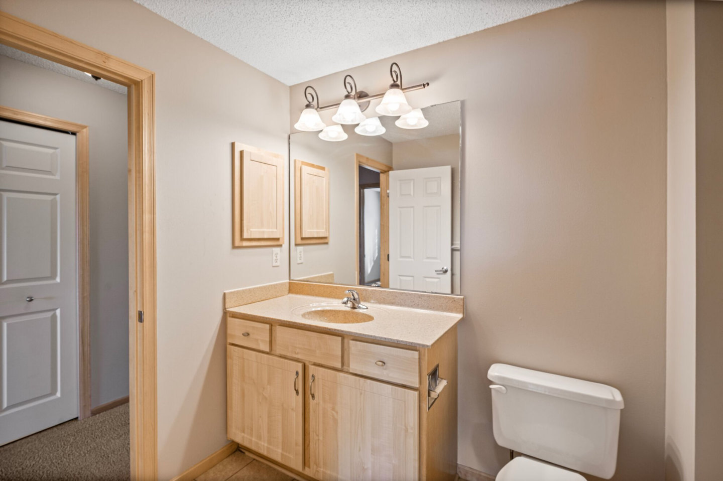 Parkwood Heights Image 23
