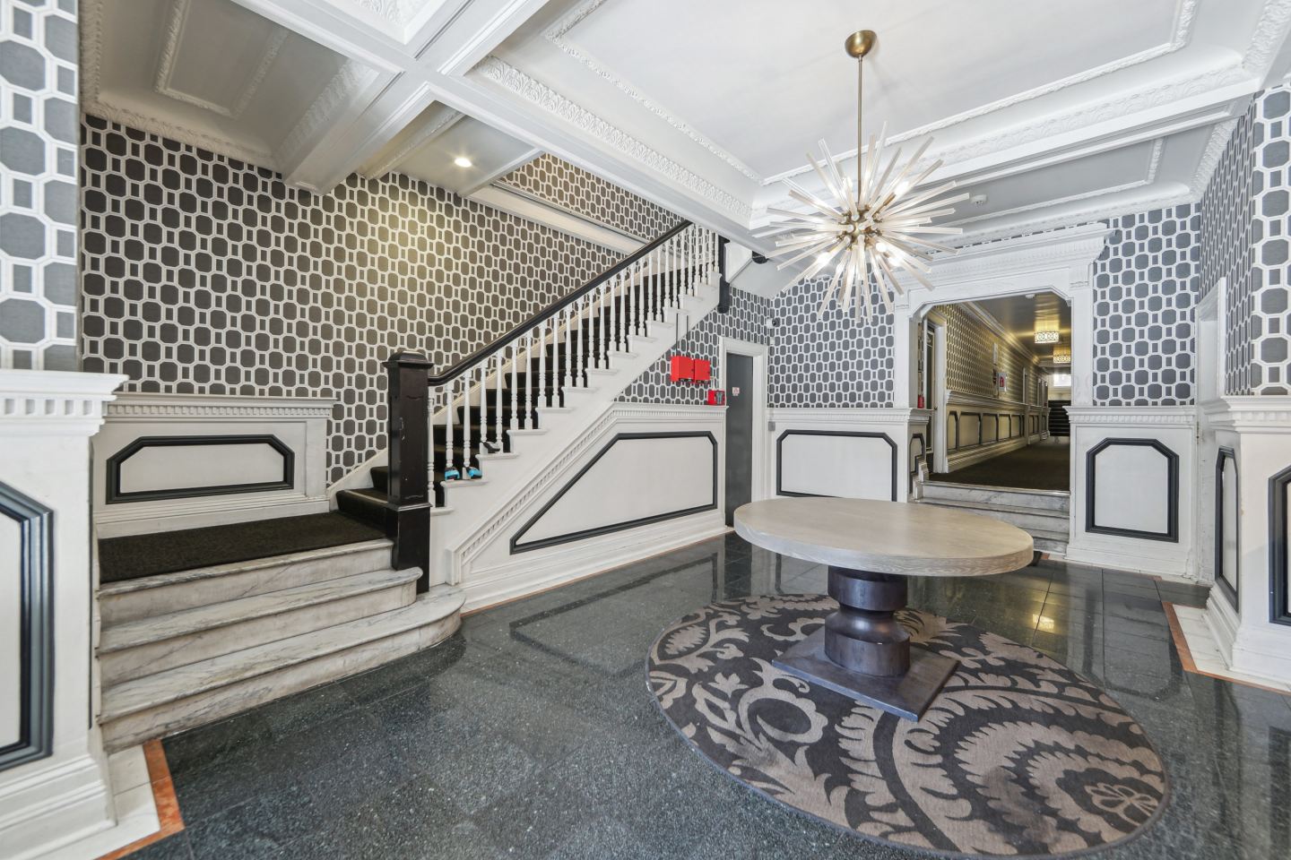 676 Geary St Image 17