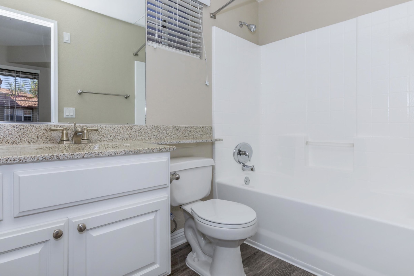 Villas Antonio Apartment Homes Image 18