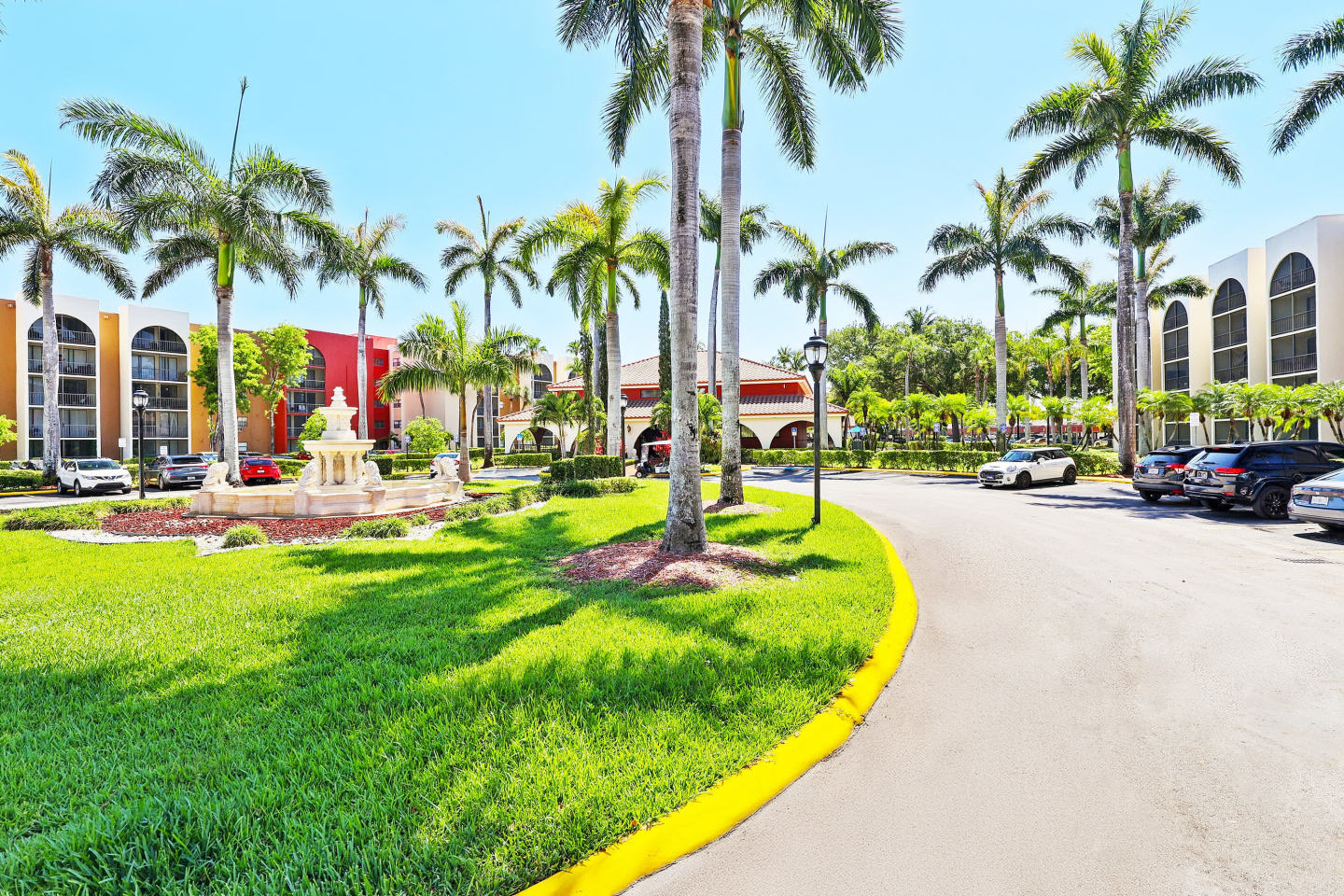 Aventura Harbor Apartments Image 12