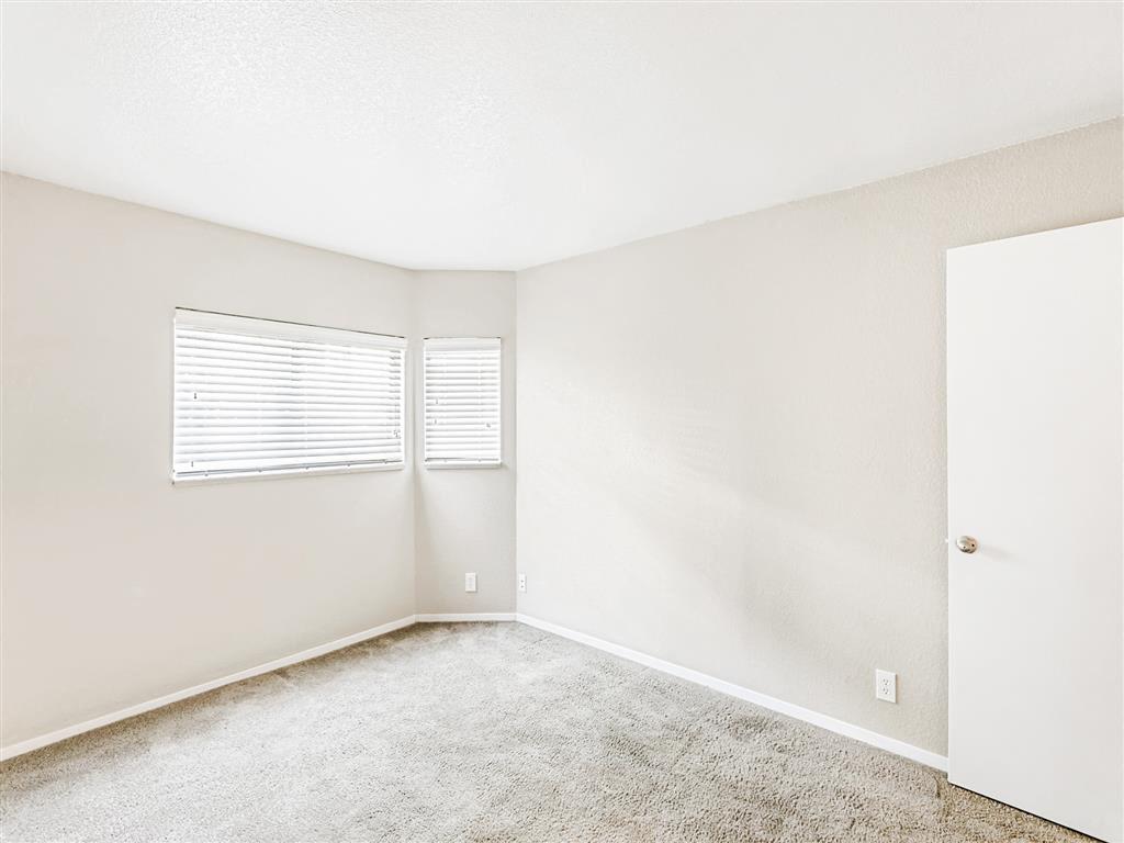James Pointe Apartments Image 121