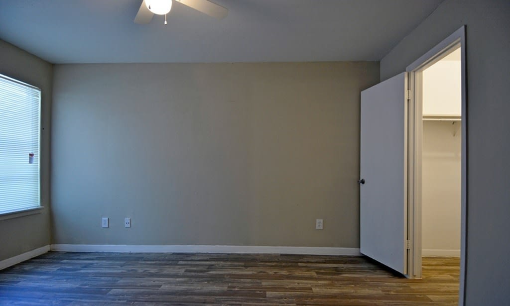 The Waters Apartment Homes Image 6