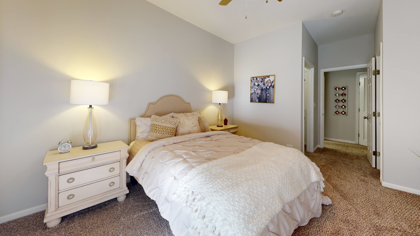 Dwell At Naperville Image 20