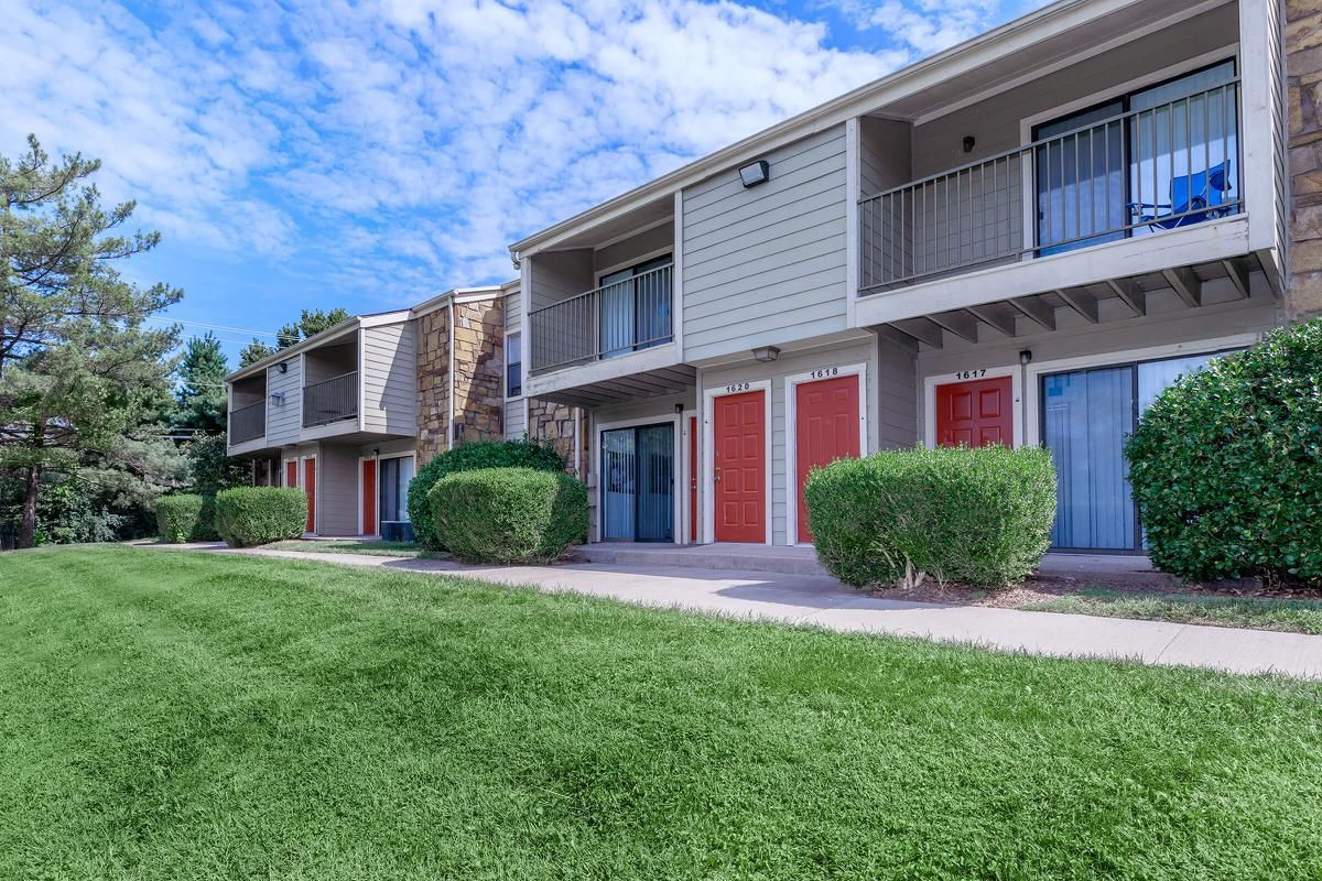 Raintree Apartments Image 28