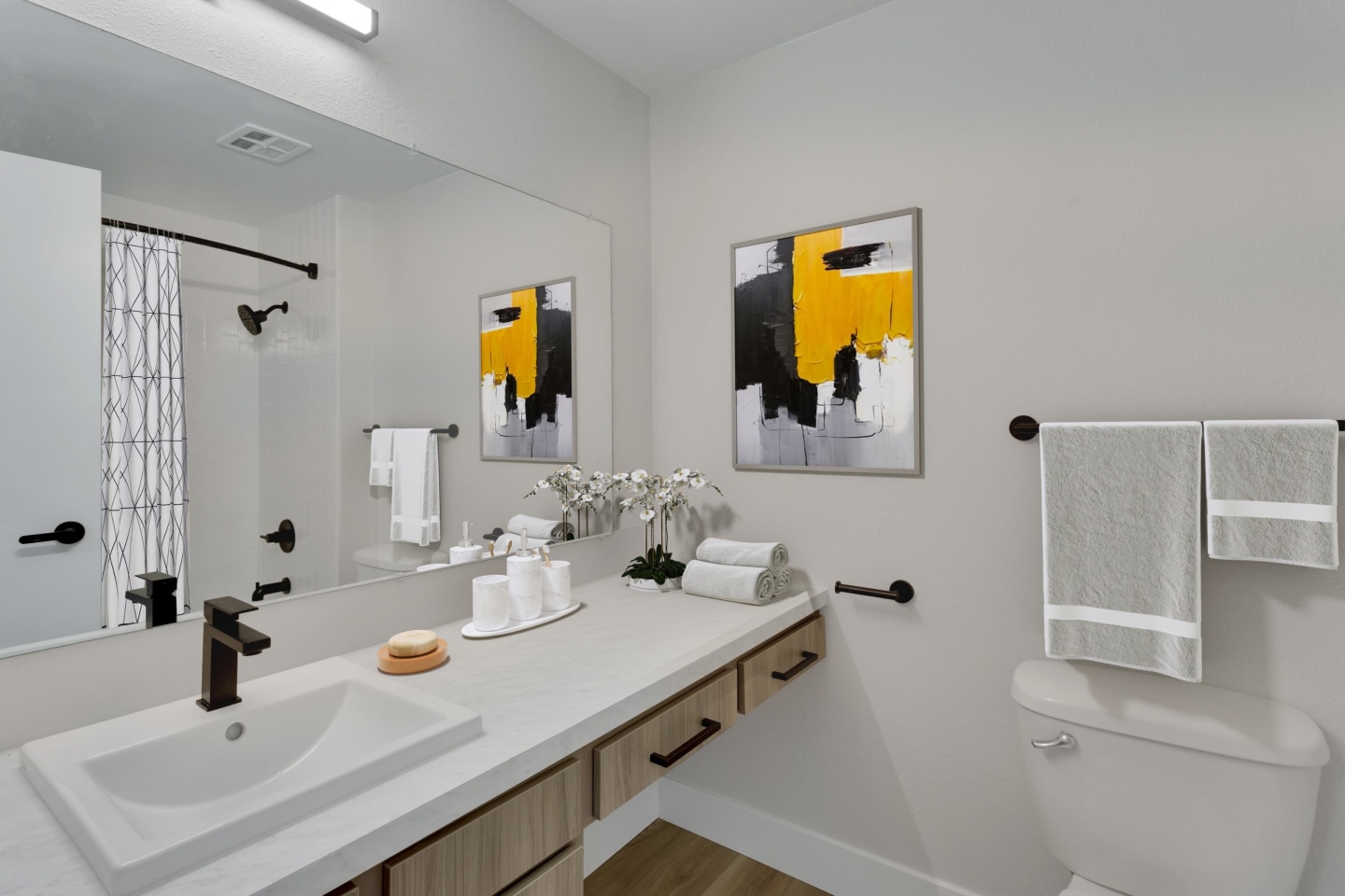 Elowyn Townhomes Image 11