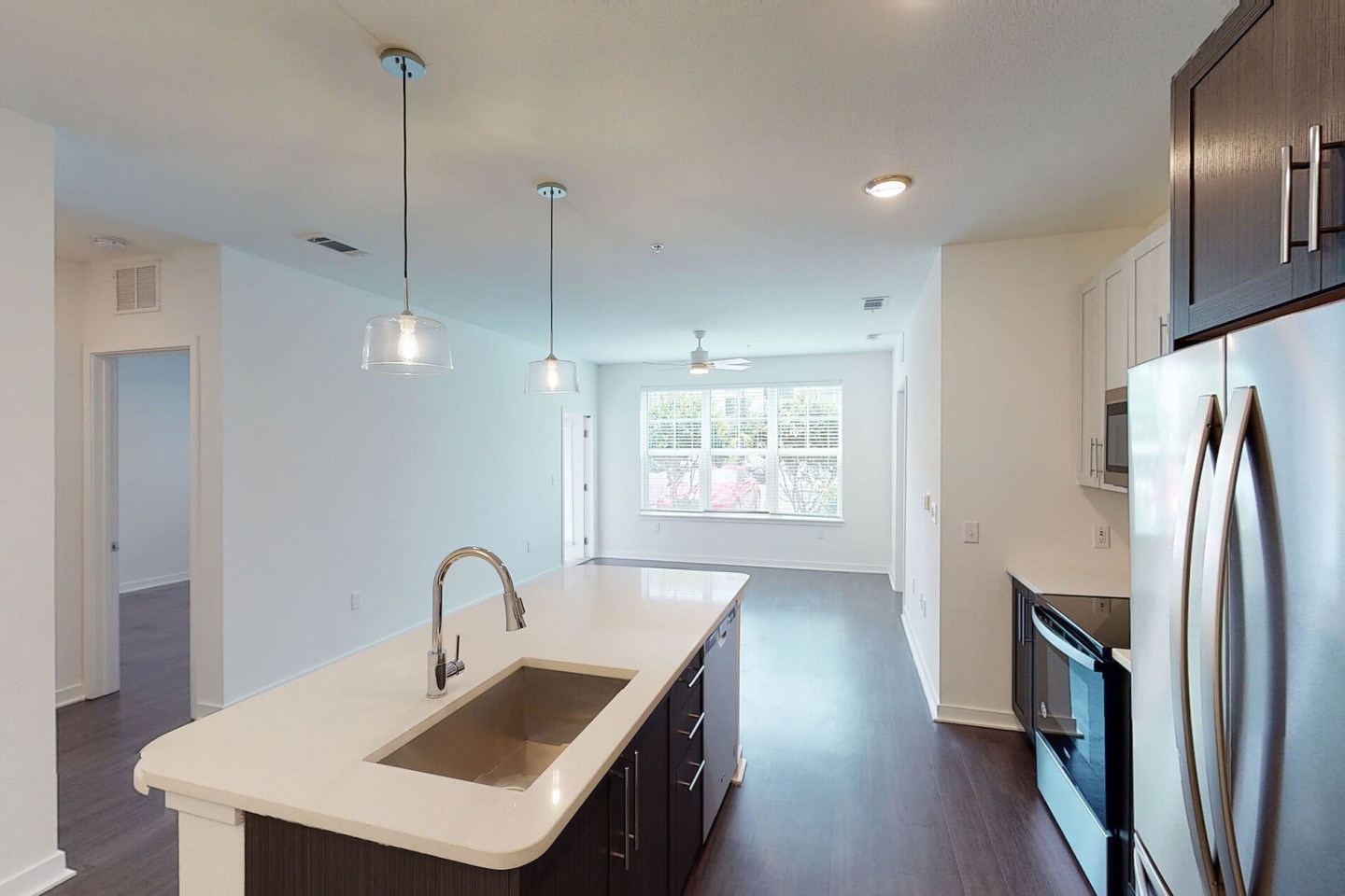 Essex Luxe Apartments Image 29