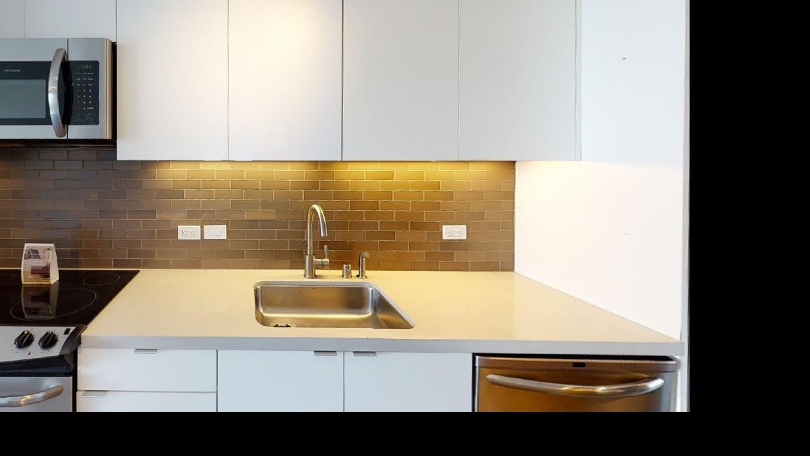 2175 Market Image 3