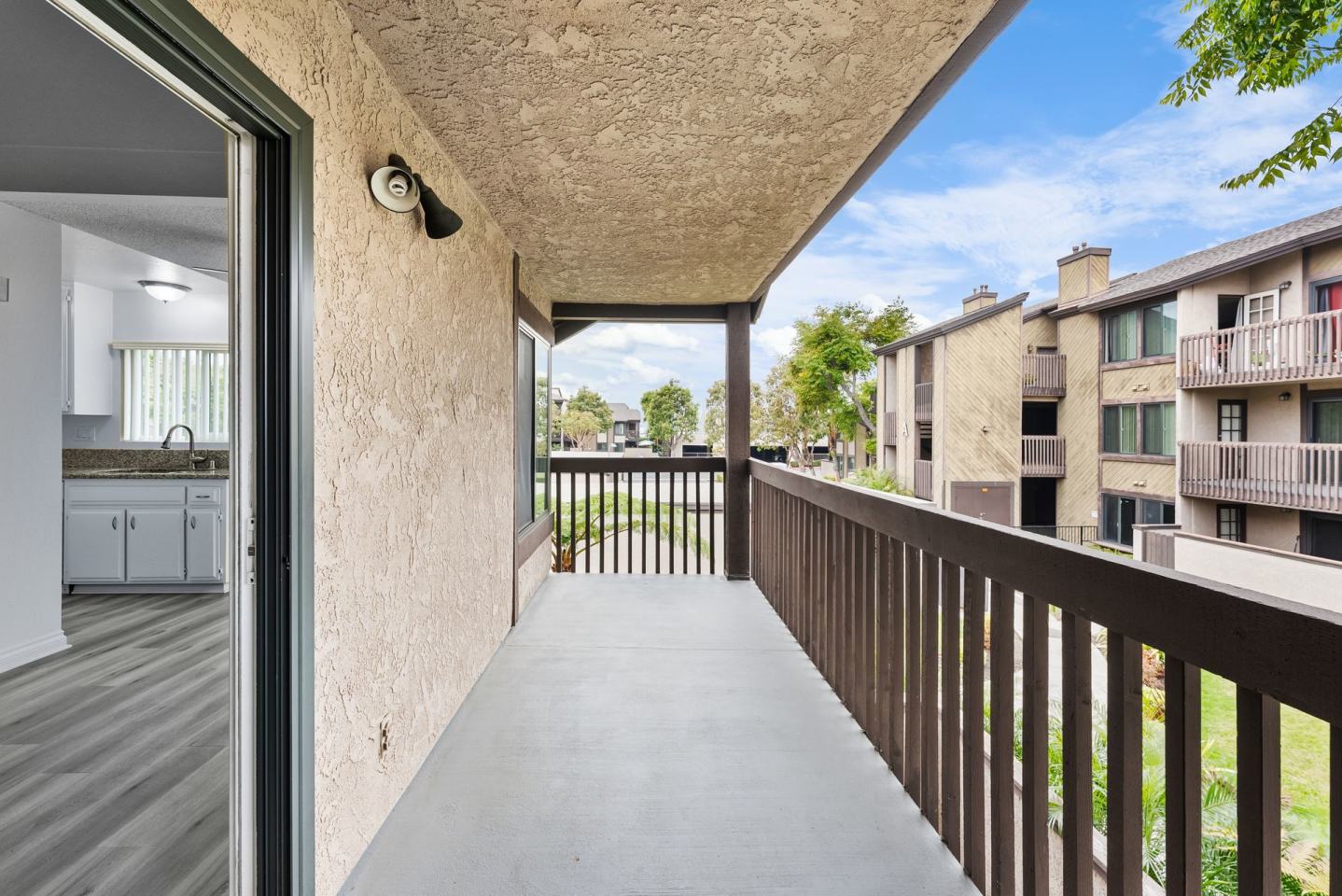Beachpoint Apartments Image 10