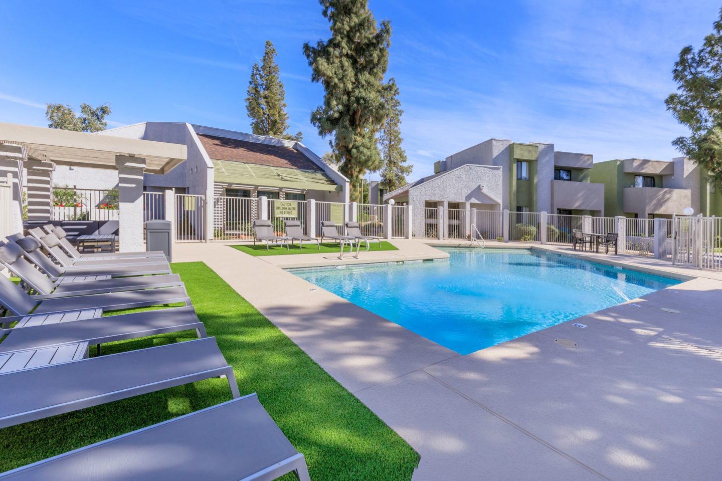 Lemon & Pear Tree Apartments Image 3