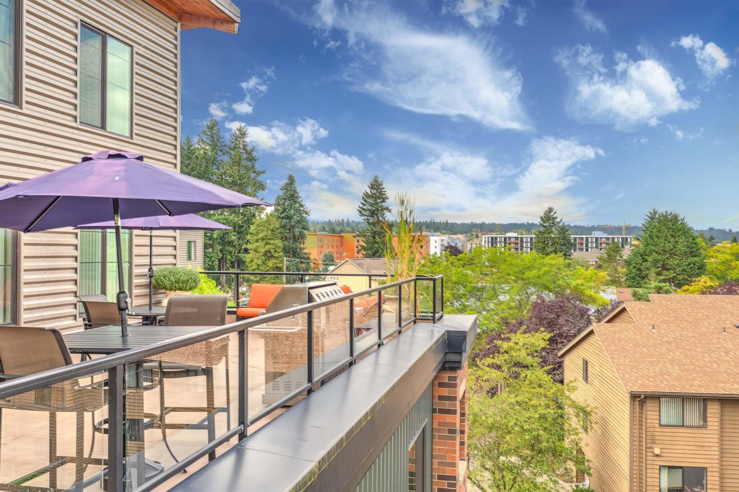 Redmond Square Image 15