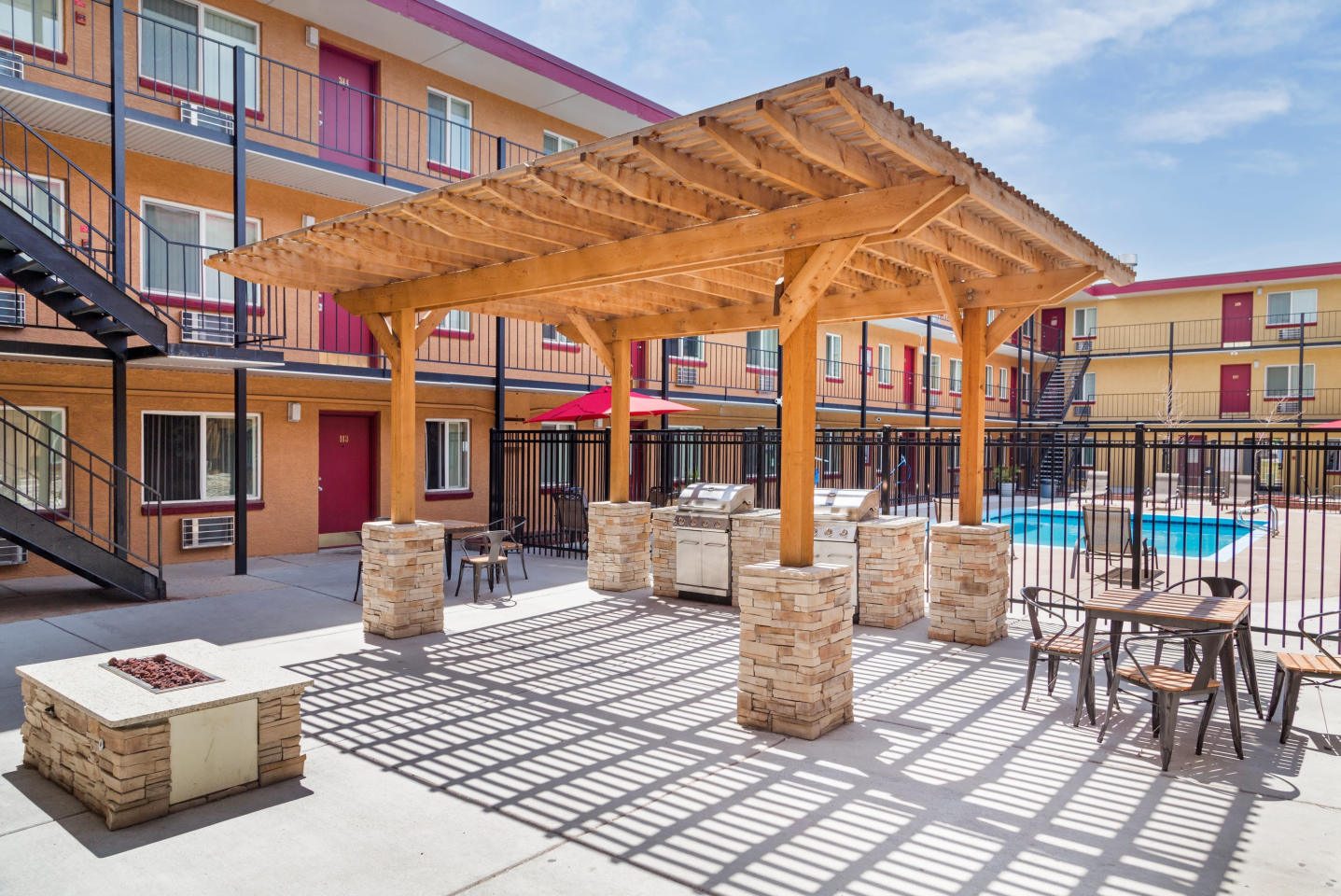 Newport Square Apartments Image 1