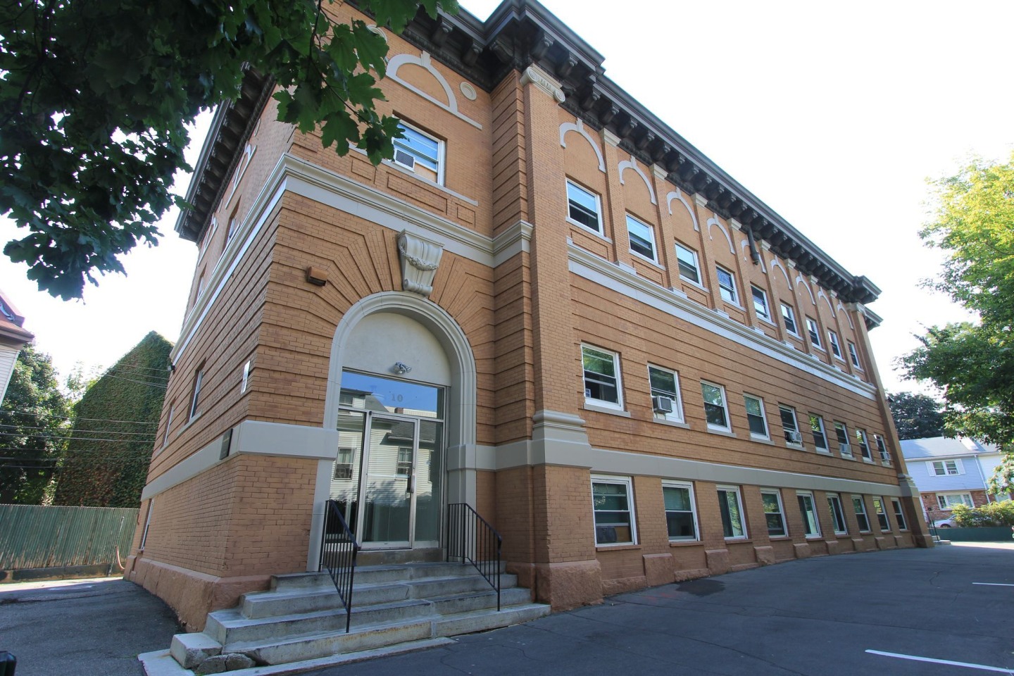 Armington Street Apartments Image 7