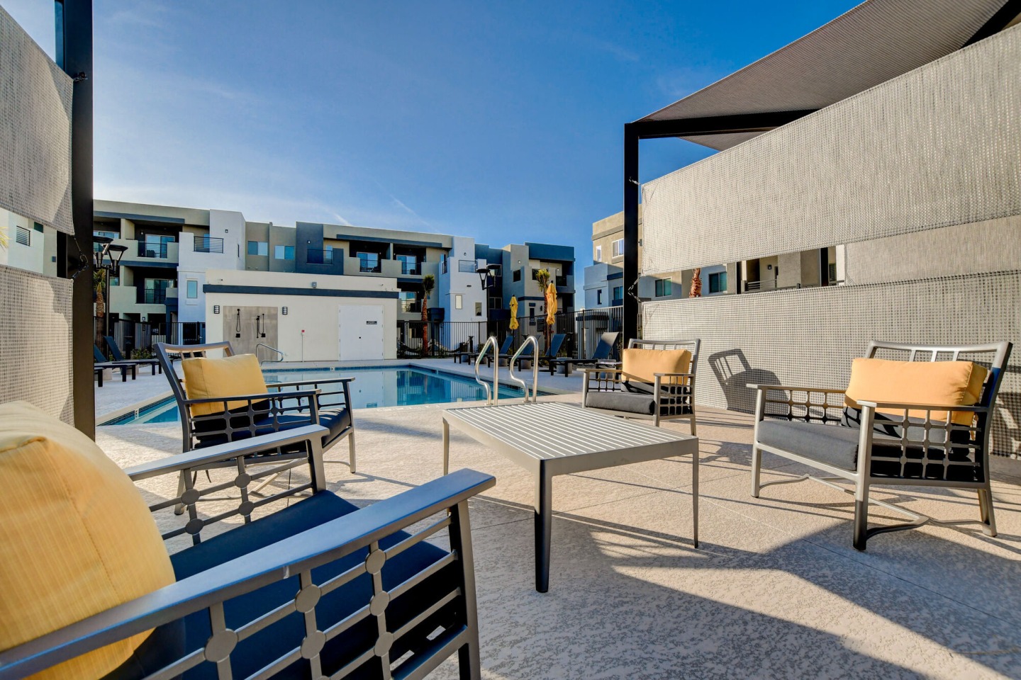 Maverick Image 26